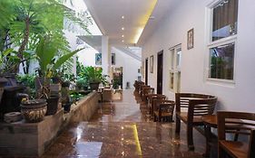 Tlogomas Guest House